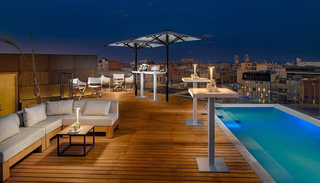 The One Barcelona Gl Hotel Exterior photo Rooftop terrace