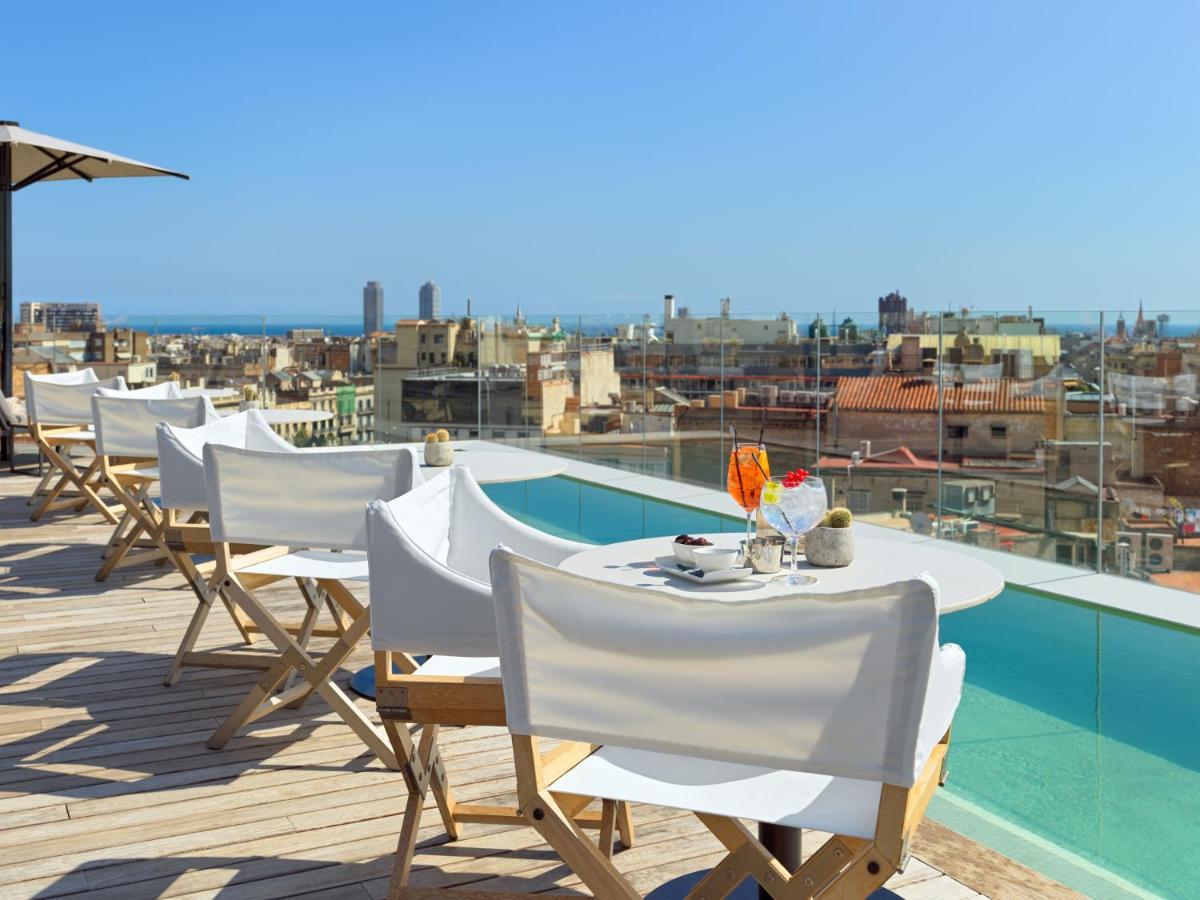 The One Barcelona Gl Hotel Exterior photo Rooftop pool