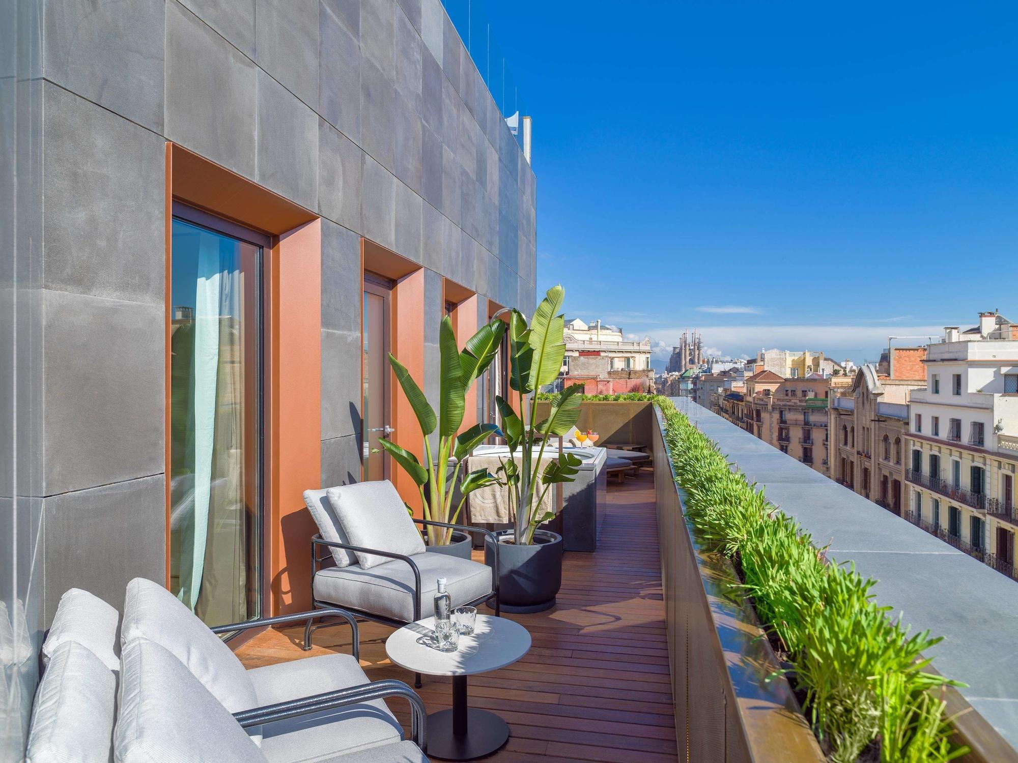 The One Barcelona Gl Hotel Exterior photo Terrace of a room