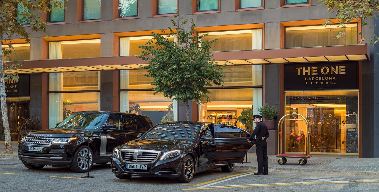 The One Barcelona Gl Hotel Exterior photo The entrance of The Landmark